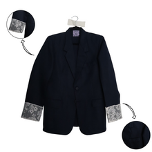 Cargar imagen en el visor de la galería, Upcycled Blazer con Encaje