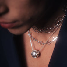 Load image into Gallery viewer, Tiny Besos Necklace
