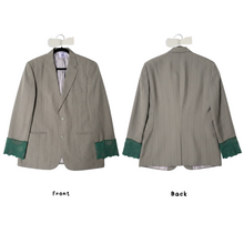 Cargar imagen en el visor de la galería, Upcycled Blazer con Encaje
